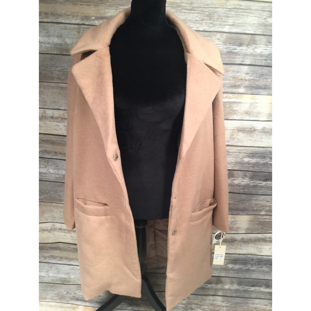 Stylish and Beautiful trench coat - Picture 4 of 5